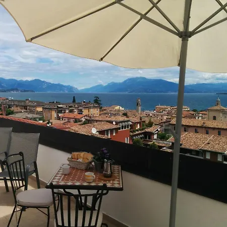 Lovely Studio Apartment With Panoramic View *